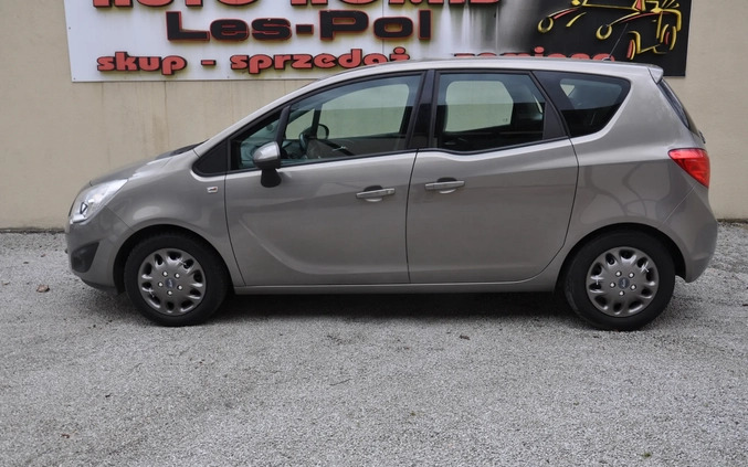 Opel Meriva cena 21900 przebieg: 151000, rok produkcji 2010 z Wałbrzych małe 67